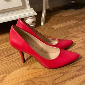 The Limited Red pumps great condition size 9 med
